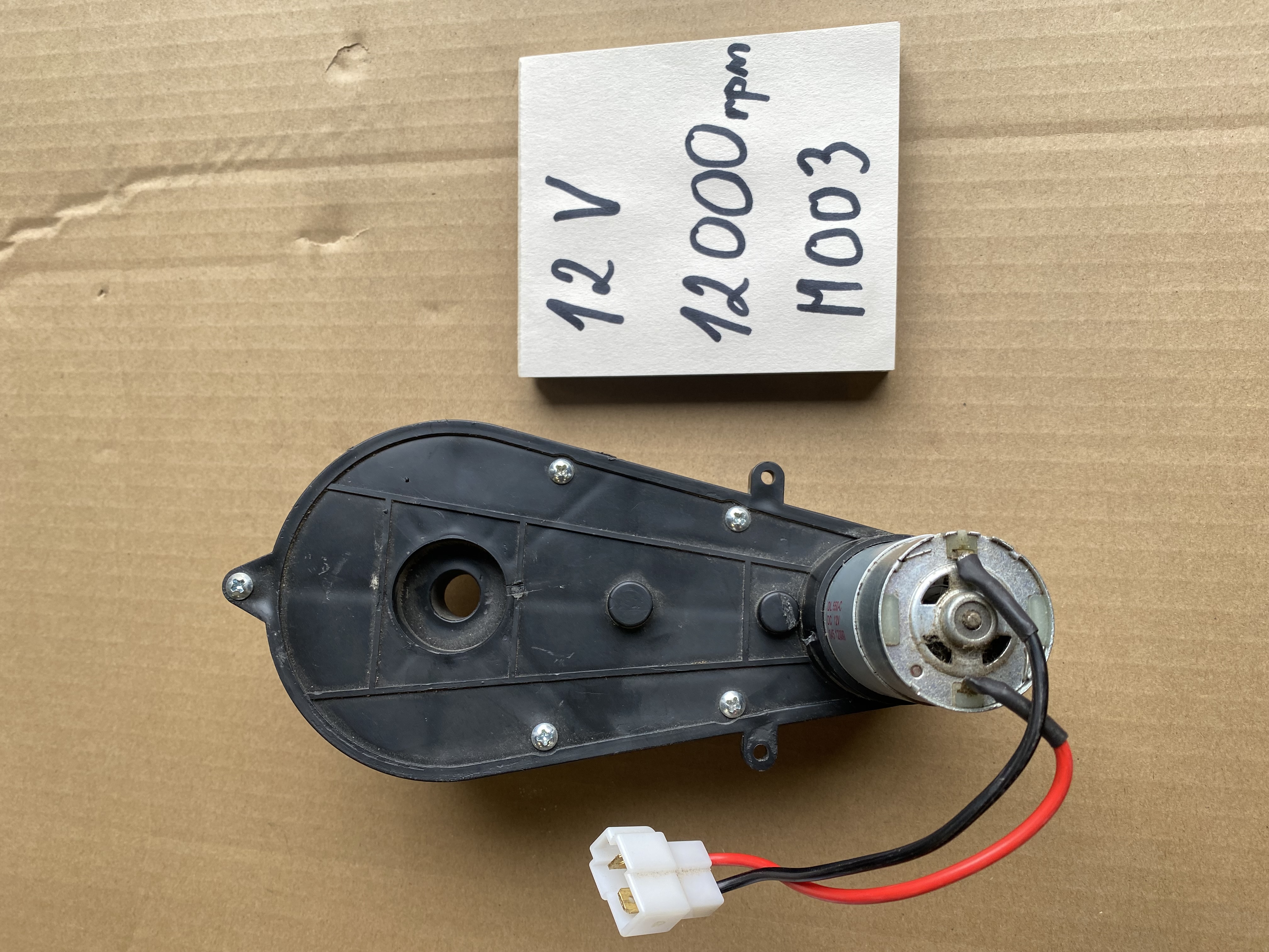 Motor s prevodovkou 12V 12000rpm - použitý