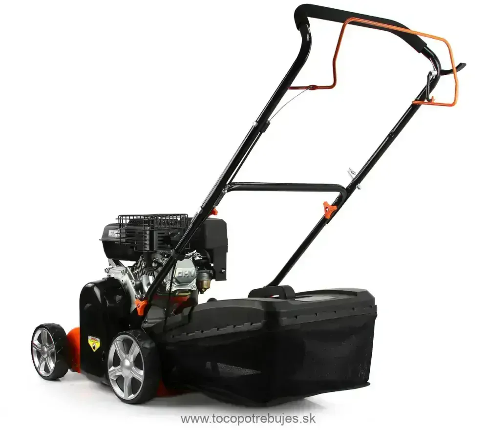 Benzínový vertikulátor Demon 3,8 kW M83270