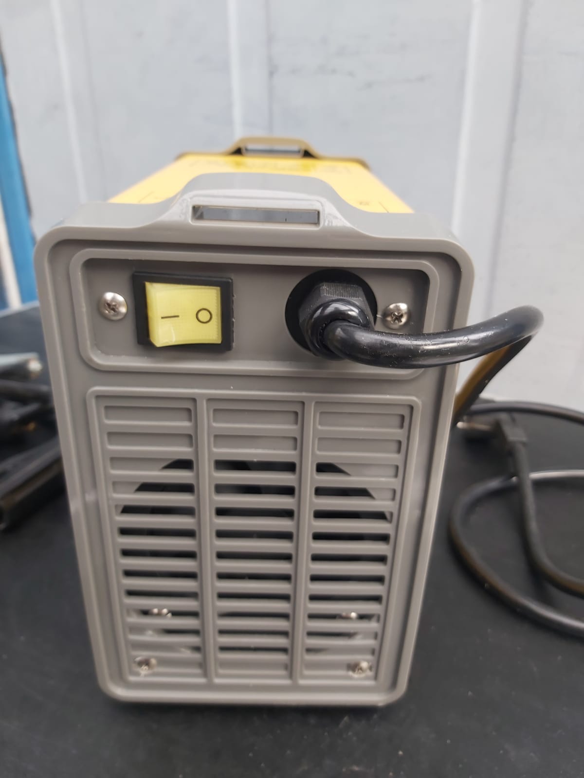 Invertorová zváračka POWERMAT 250A IGBT PM-MMA-250G, POUŽITÝ