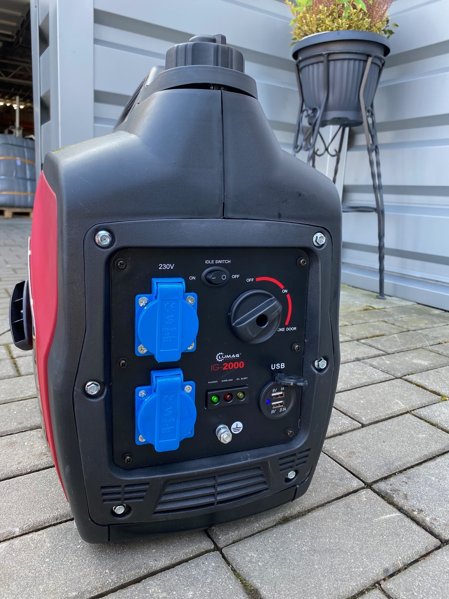 Invertorová elektrocentrála Lumag IG-2000