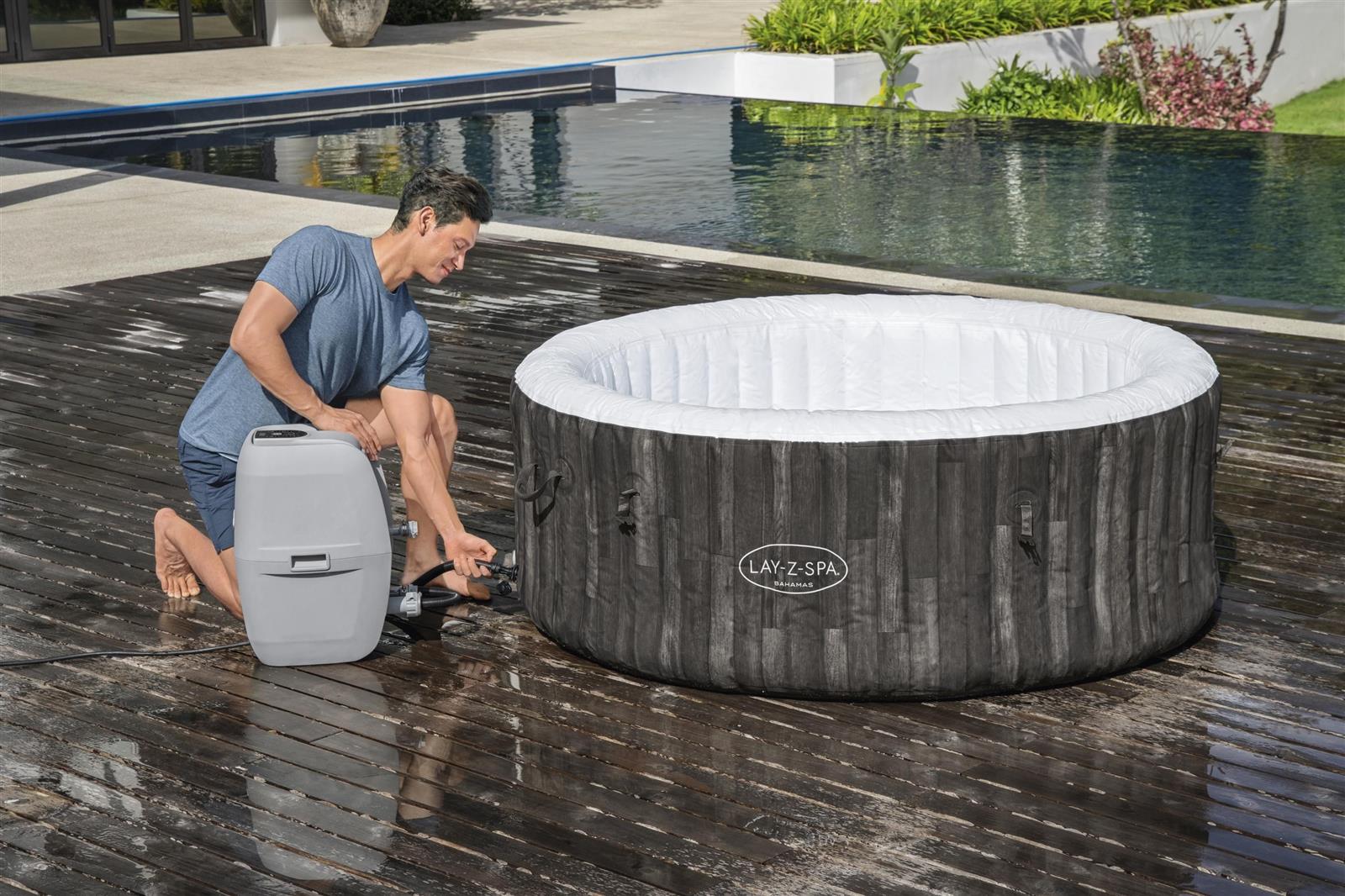 Bestway 60005 Lay-Z Spa Bahamas AirJet