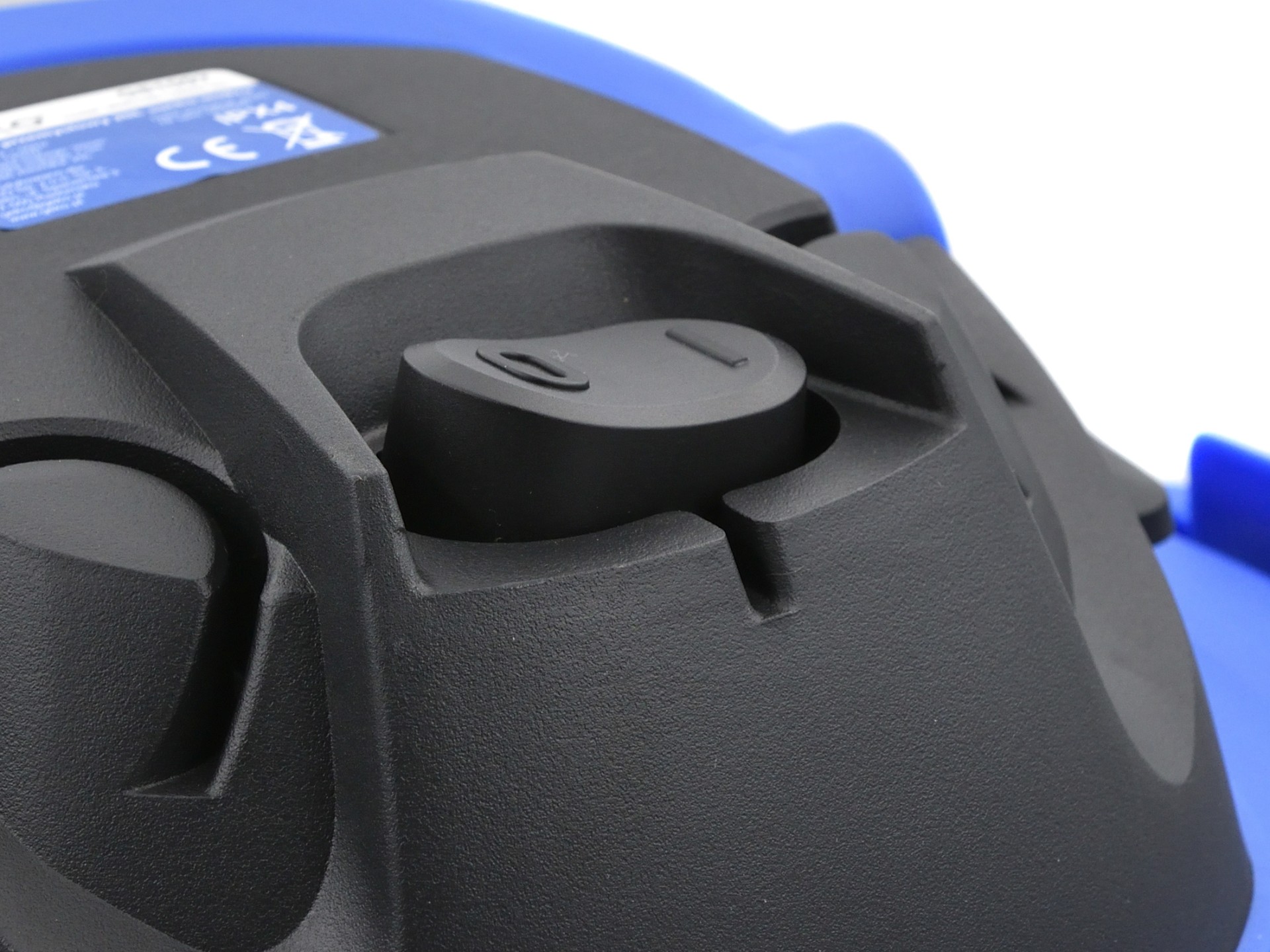 Viacúčelový mokro-suchý vysávač 20L 1250W - GEKO G81097