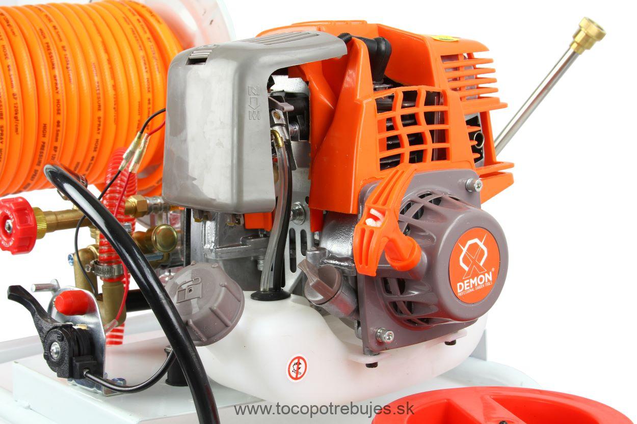 Motorový benzínový postrekovač 50L s kolieskami - DEMON M83222