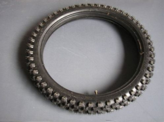 Pneumatika 70/100-17 (3076)