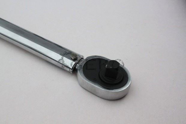 GEKO G10060 Momentový kľúč, 1/2", 28 – 210 NM