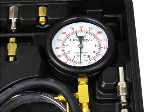 Tlakový tester vstrekovania pre benzinove motory - GEKO G02650
