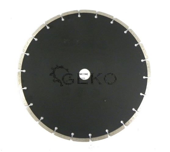Kotúč diamantový 300x8x25,4mm segment L-TECH - GEKO G00227