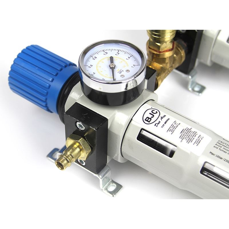 Odkalovač s manometrom, regulátorom a primazávaním 1/4" - BJC M80645