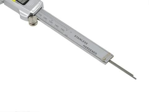 Posuvné meradlo 150mm - GEKO G01489
