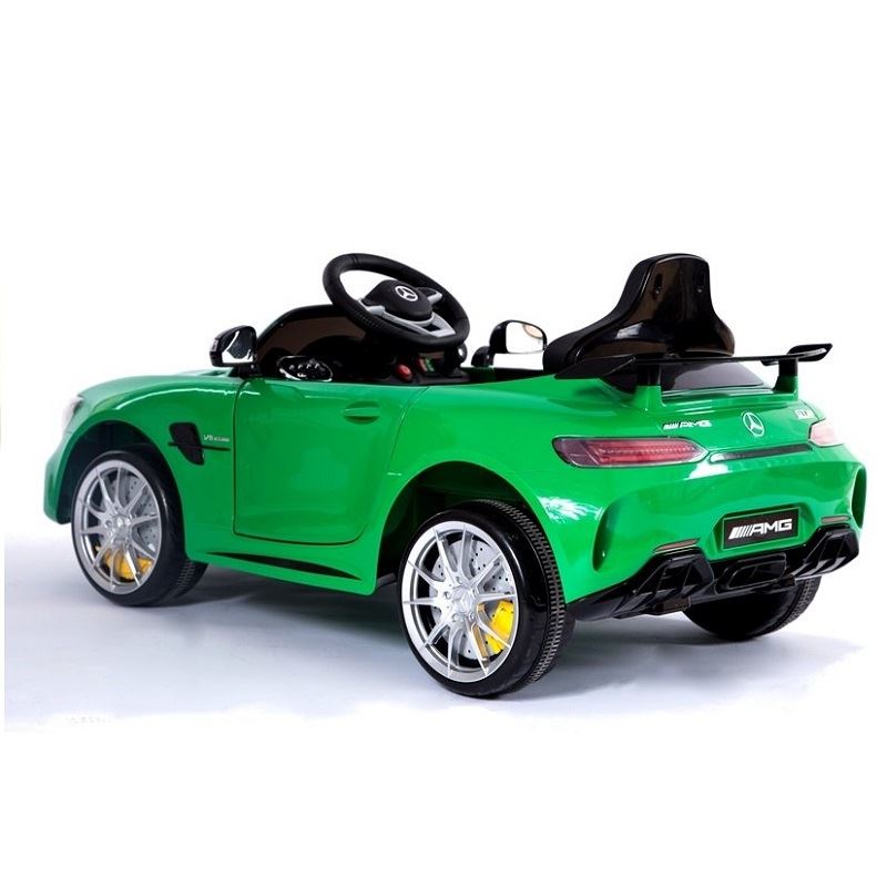 LeanToys l2881 Elektrické autíčko Mercedes-Benz GTR, 12V, 2,4 GHz dialkové ovládanie, otváravé dvere, zelená